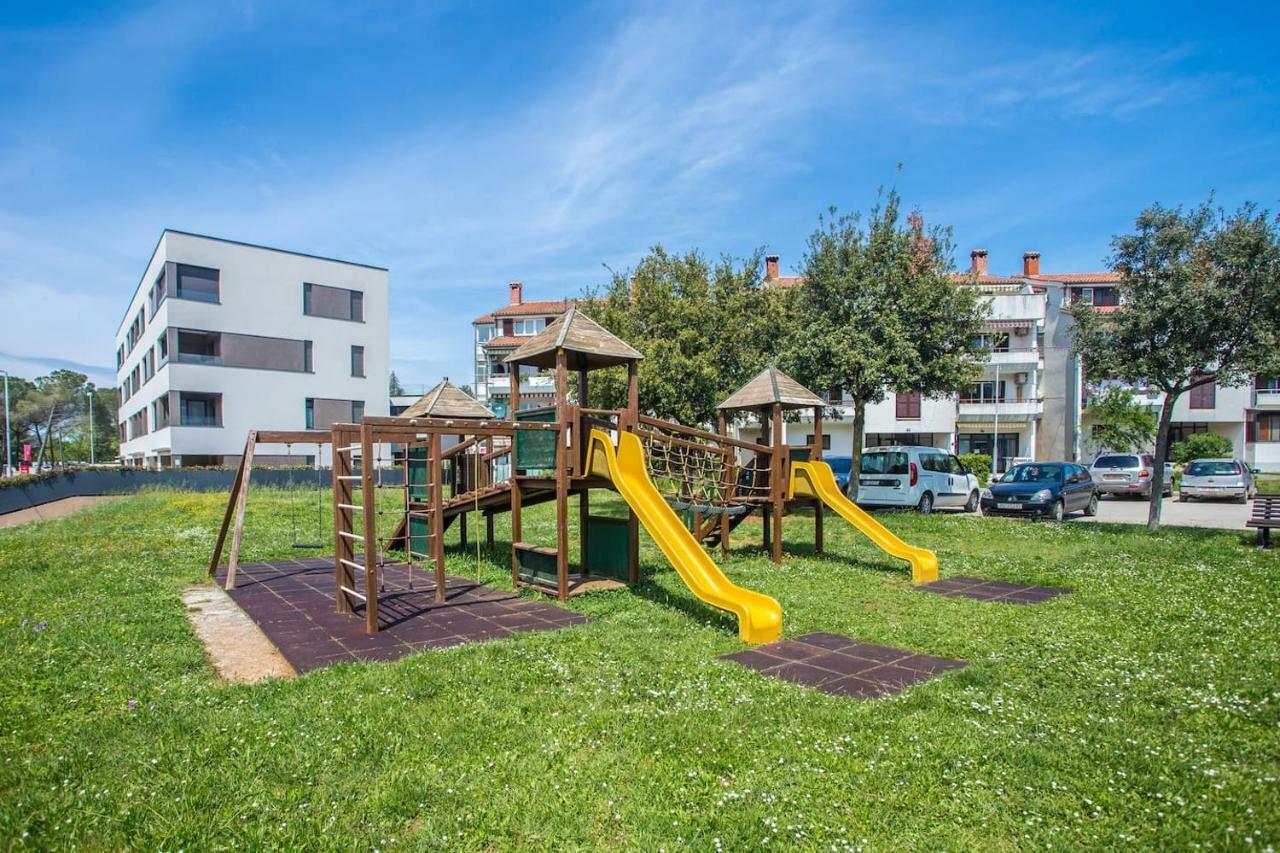 Caprice Studio Apartment Poreč Dış mekan fotoğraf